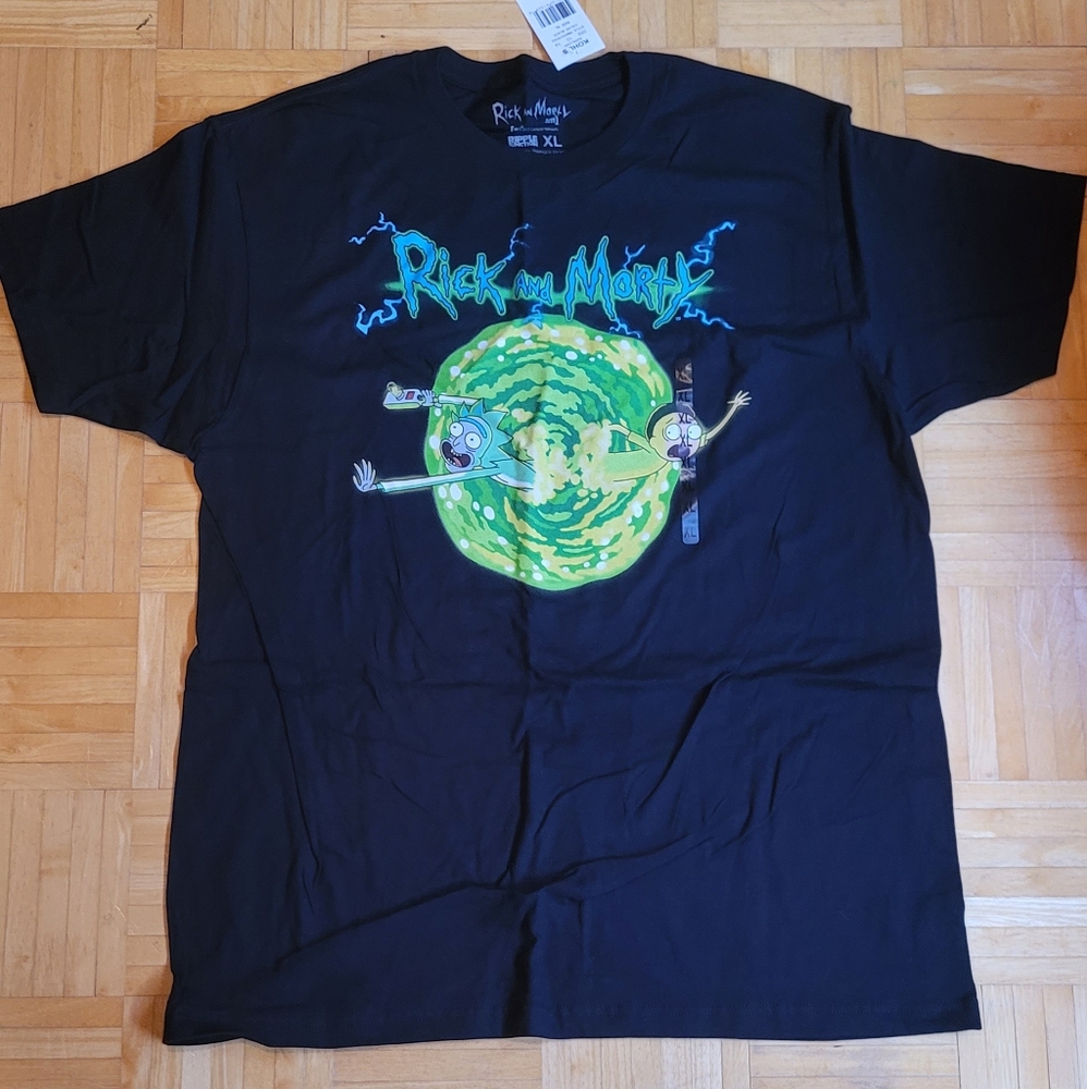 Rick and Morty Shirt XL